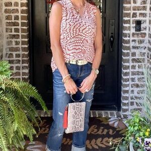 Cabi Bethany Twirl Blouse xl never worn and in excellent condition